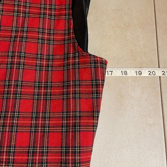 Dark Academia School Girl 90's Vintage Red Plaid Button Up Vest - Picture 7 of 8